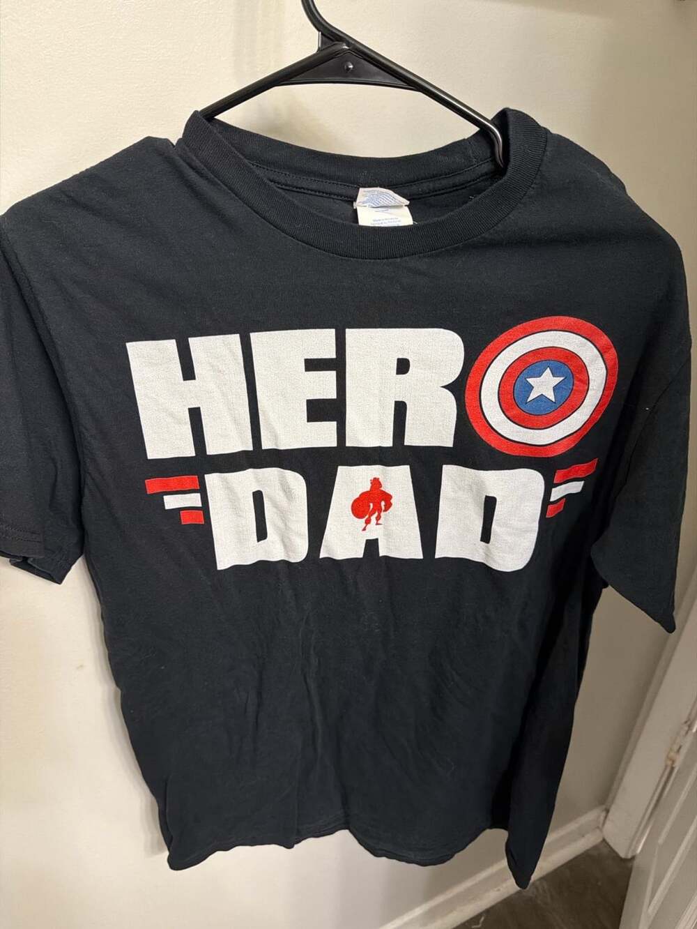 Marvel Captain America Hero Dad Mens Medium Black Graphic T Shirt Superhero